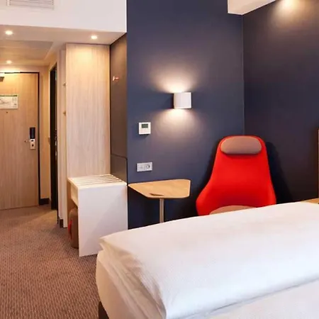 Express By Ihg 3*