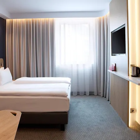 Express By Ihg Hotel