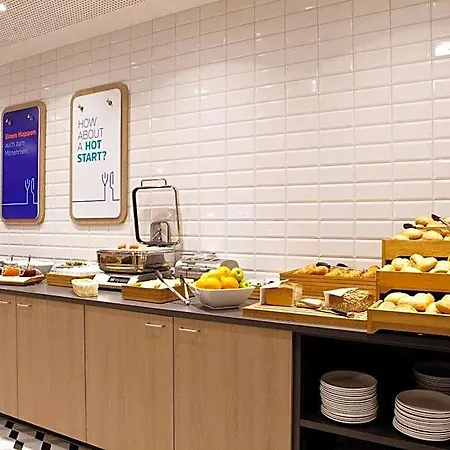 Express By Ihg Szálloda 3*