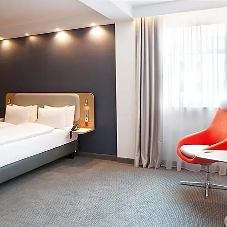 Szálloda Express By Ihg 3*