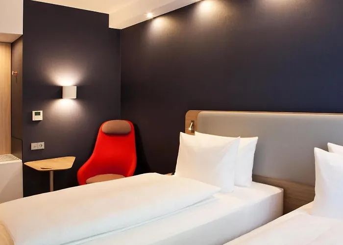 מלון Express By Ihg