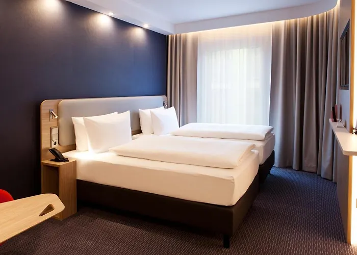 Express By Ihg מלון