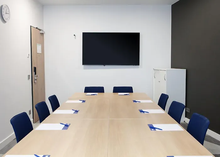 Express By Ihg 3* בוכום