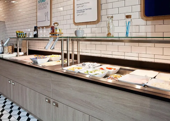 Express By Ihg מלון בוכום