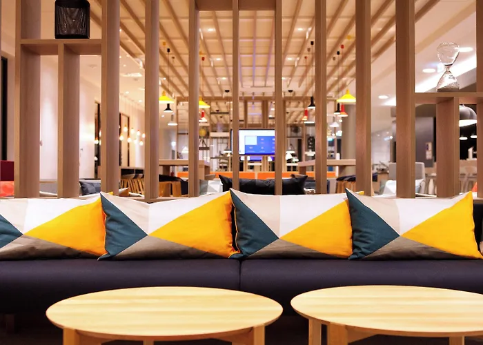 Express By Ihg 3* בוכום