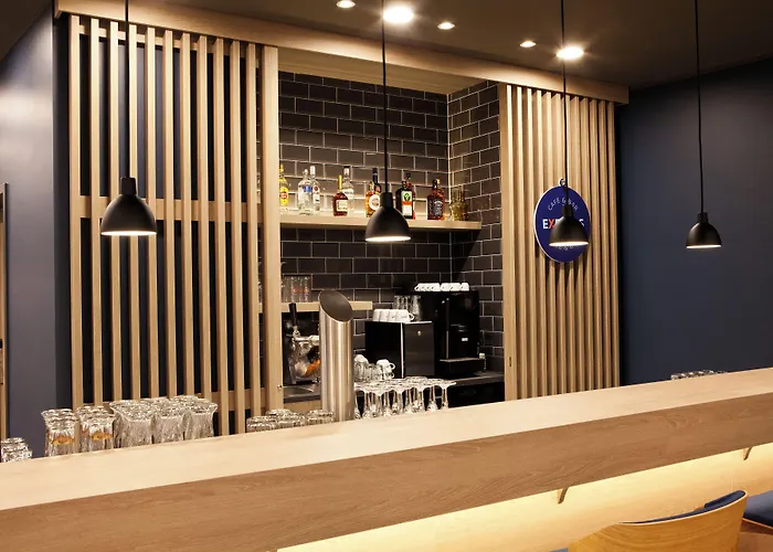 Express By Ihg Hotel 3*