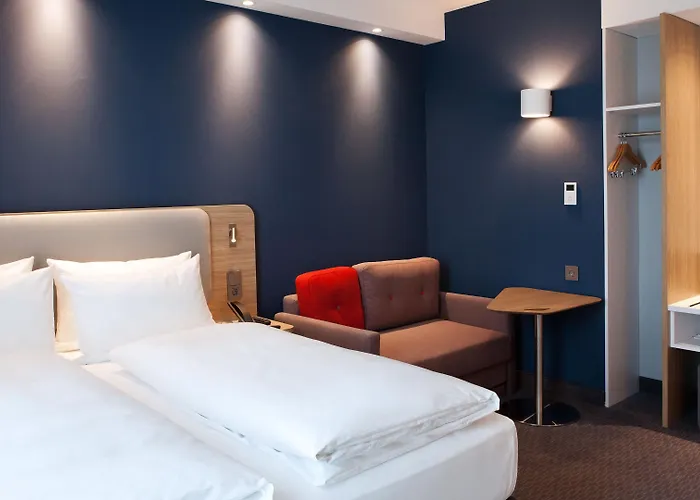 Express By Ihg 3* בוכום